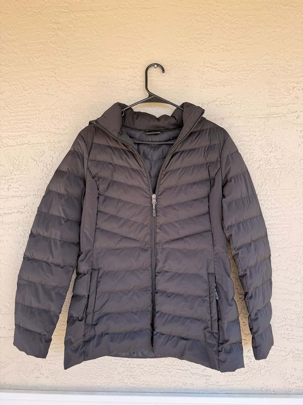 32 Degrees Heat Women's Hooded Puffer Jacket, Black, Size Medium